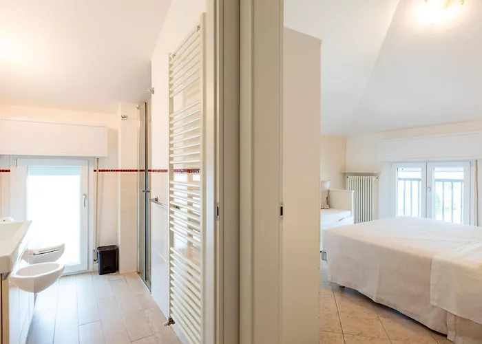 Le Stelle ريميني